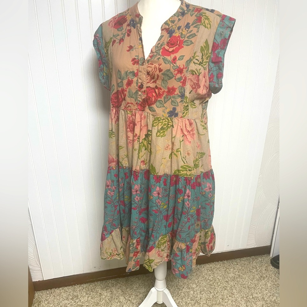 THML Anthropologie Boho Beige Floral V Neck Short Sleeve Dress Womens XL